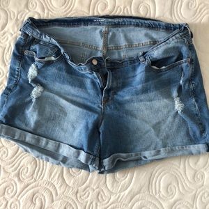Old Navy boyfriend jean shorts